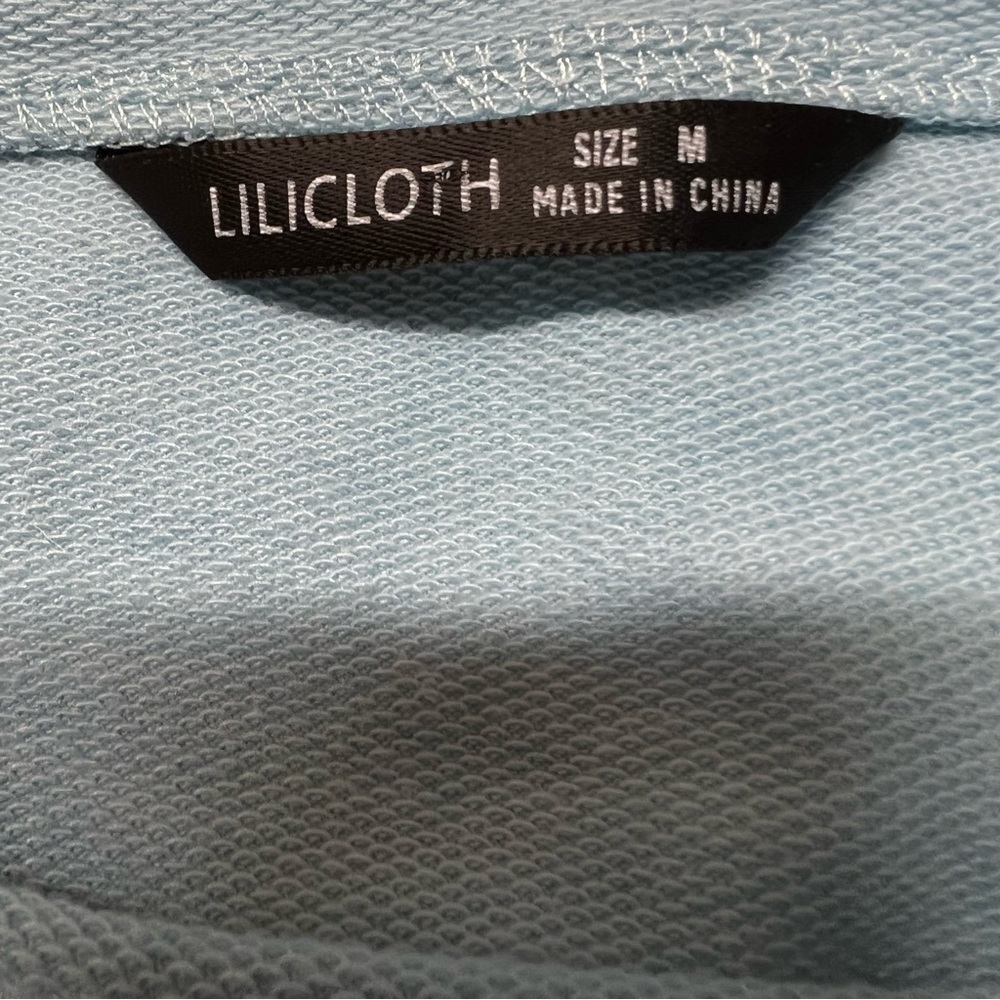 Lilicloth Graphic Yes I'm Cold ME 24:7 Long Sleeve Baby Blue T-Shirt Size Medium - Picture 8 of 17